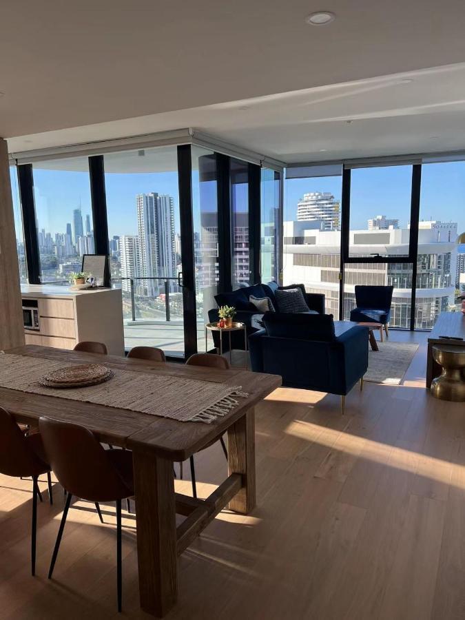 2 Bedroom Luxurious Family Apartment Next To Pacific Fair - Broadbeach Gold Coast Gc22 Exterior foto