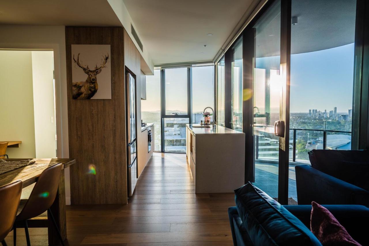 2 Bedroom Luxurious Family Apartment Next To Pacific Fair - Broadbeach Gold Coast Gc22 Exterior foto
